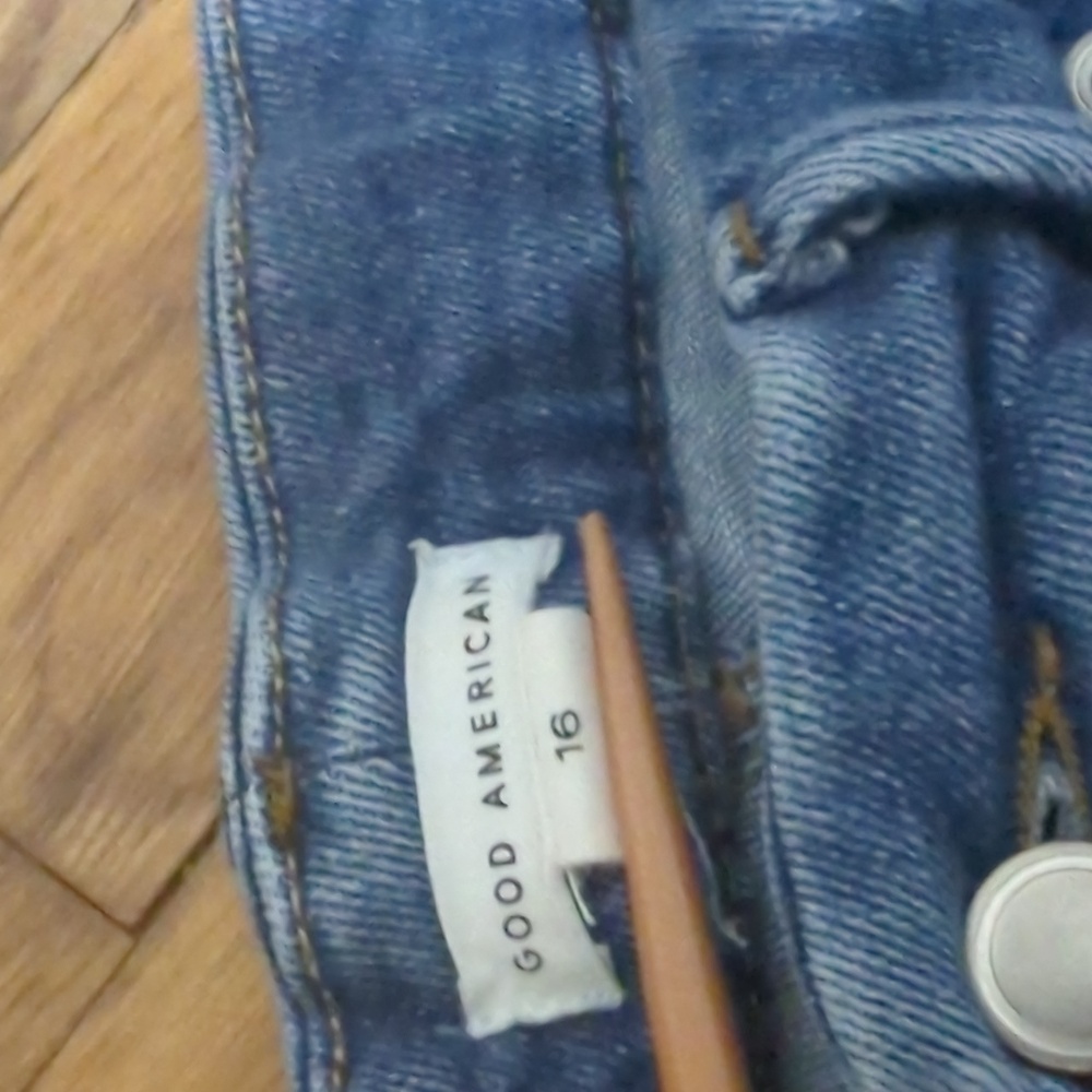 GOOD AMERICAN Cropped GOOD LEGS Jeans Sz 16 - Picture 4 of 5